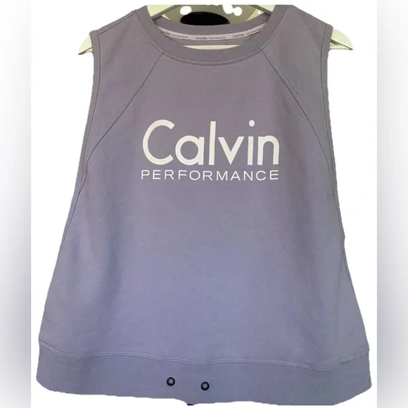Calvin Klein women’s Light Lavender Crewneck Sweatshirt Size M ( small defect) - Picture 5 of 12